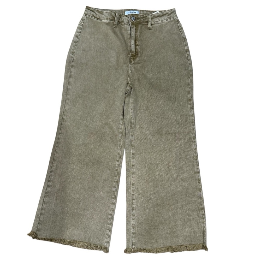 Zenana Cropped Wide Legged Jeans. Size: Medium Ladie’s